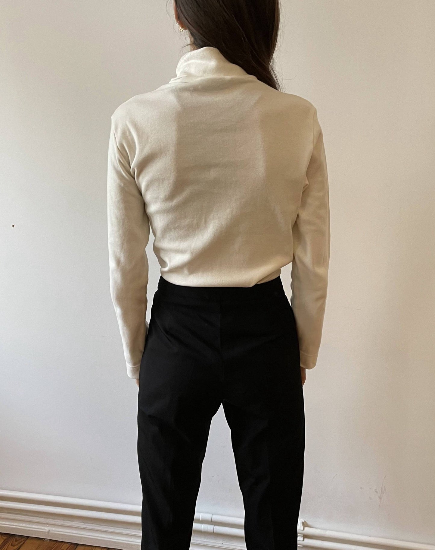 Essential Preloved Cream Cotton Long Sleeved Roll Neck Top Size 8-10
