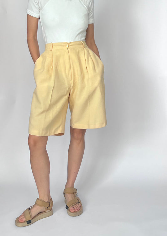 90s Yellow Bermuda Shorts S/M W'29"