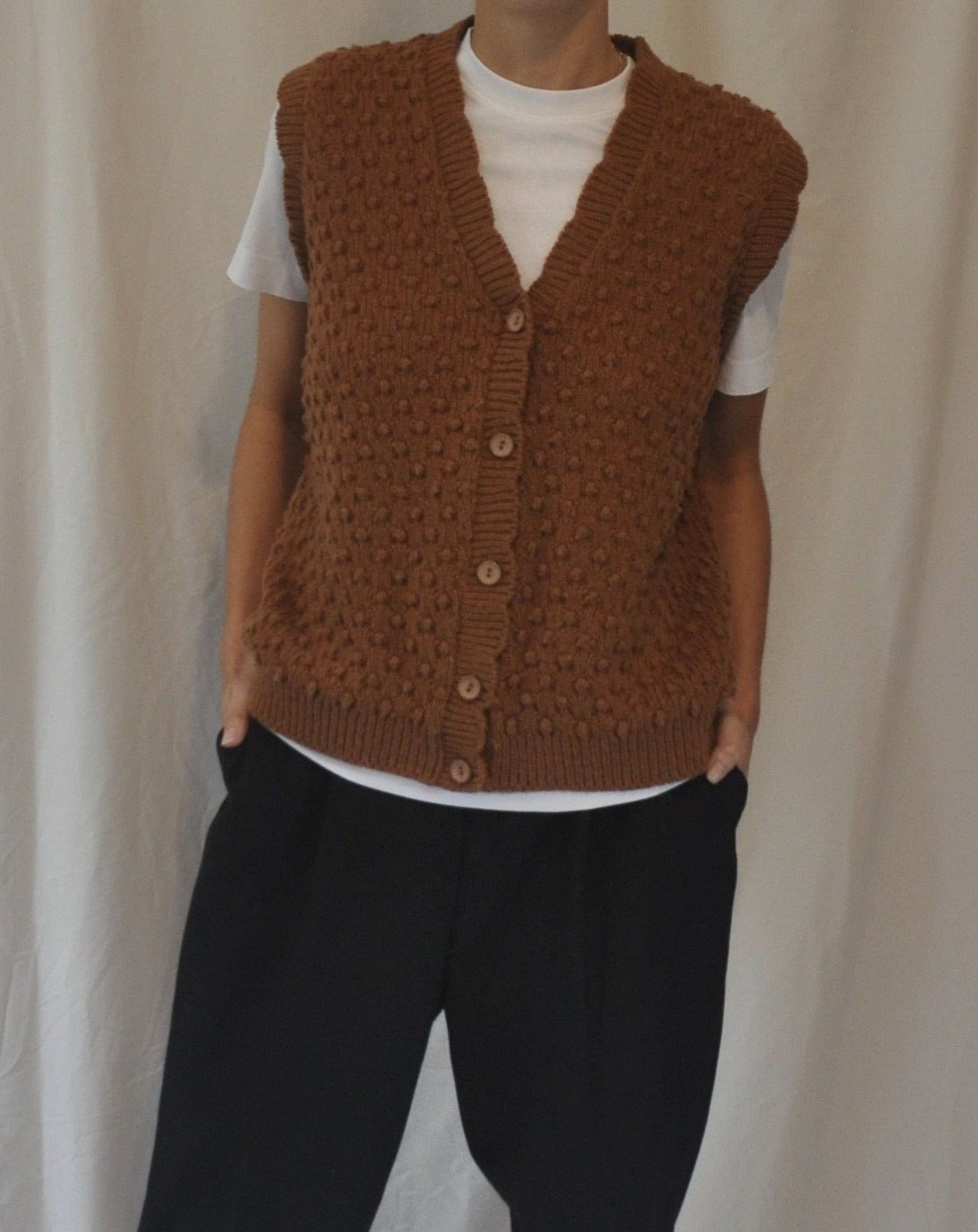 Vintage Rust/Brown Knitted Vest/Sleeveless Jumper Size 10-12