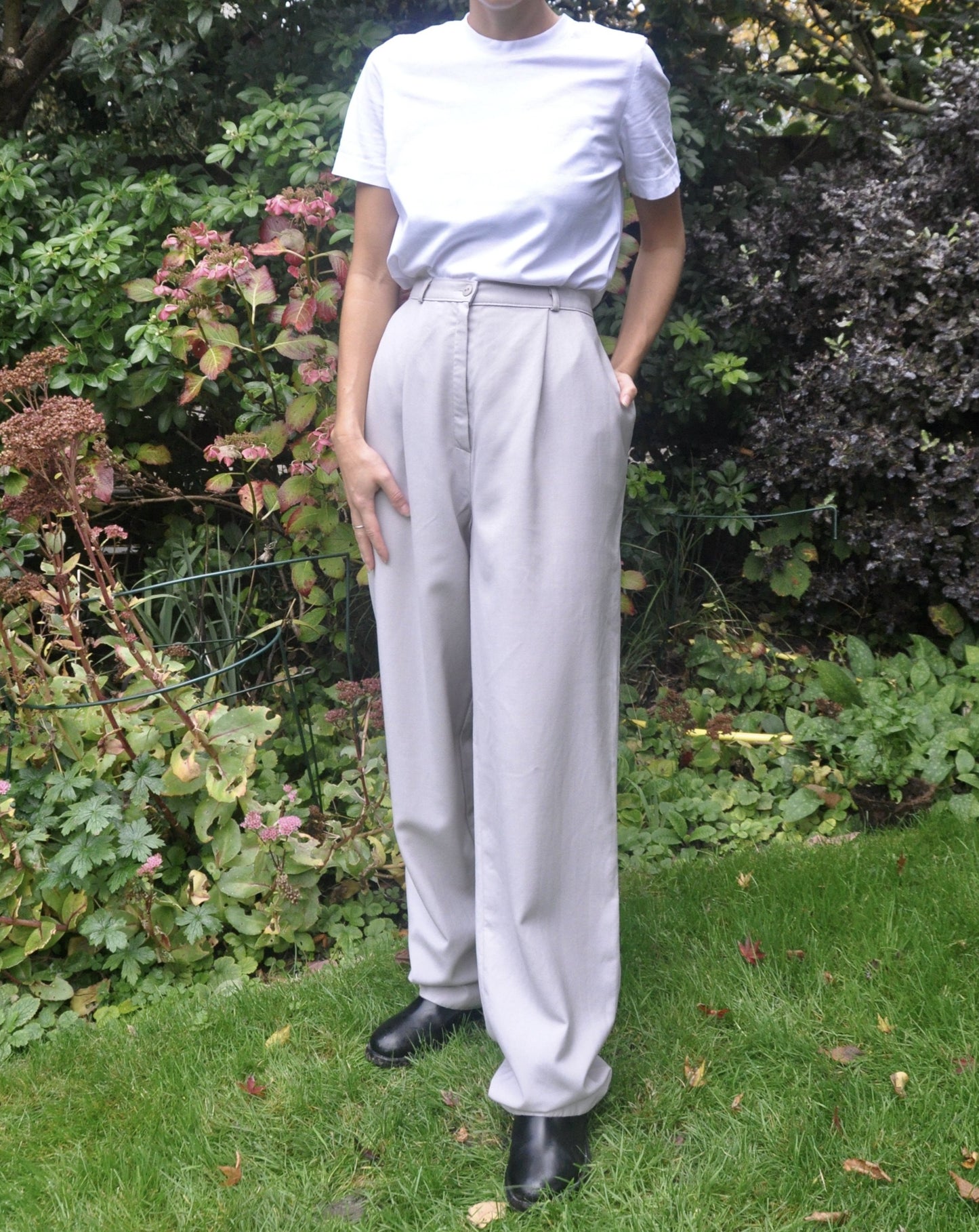 Vintage Wool Straight Leg Light Grey Trousers Size Size 12