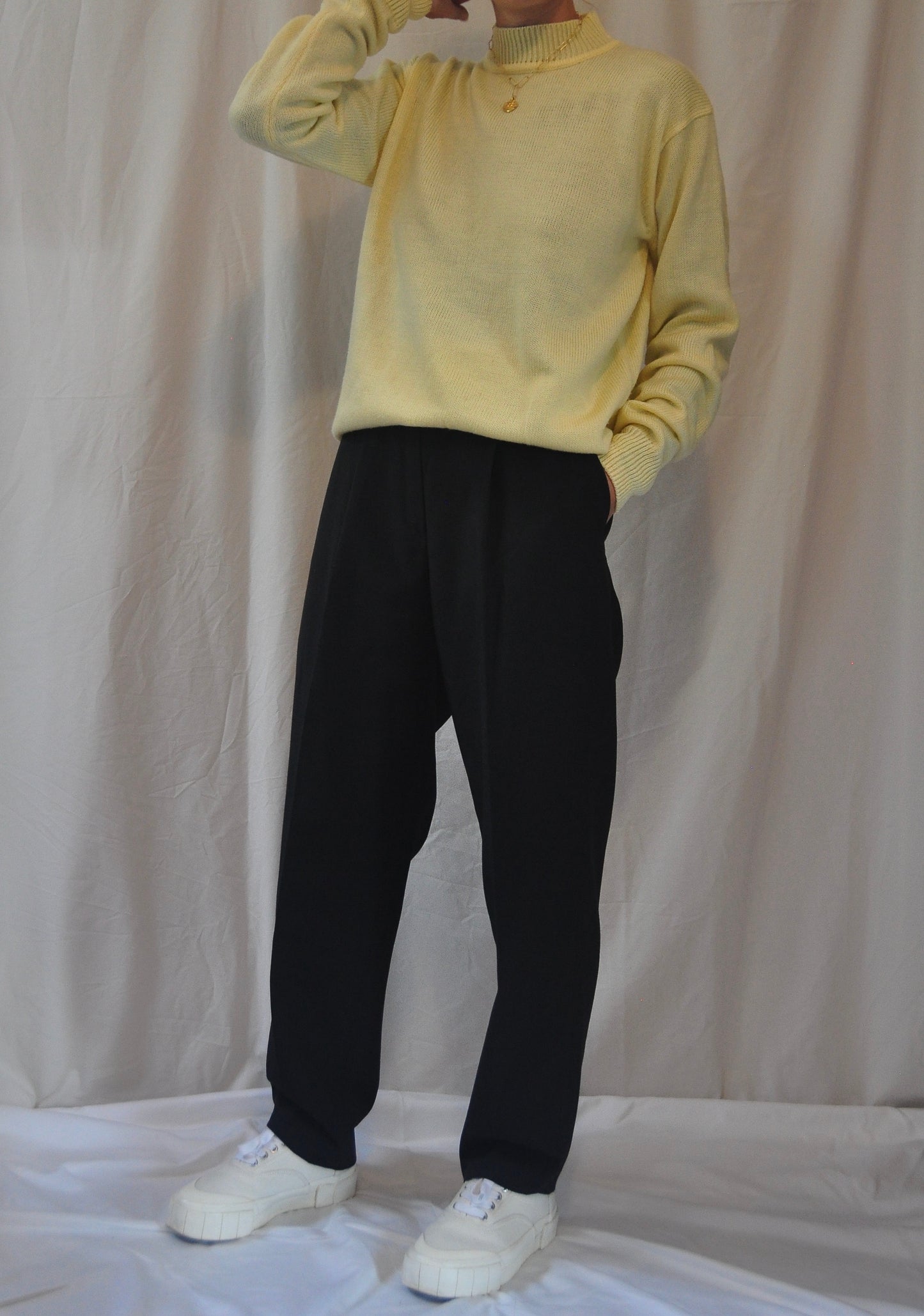 Vintage Black High Waisted Relaxed Wide Leg Trousers Size 8-10