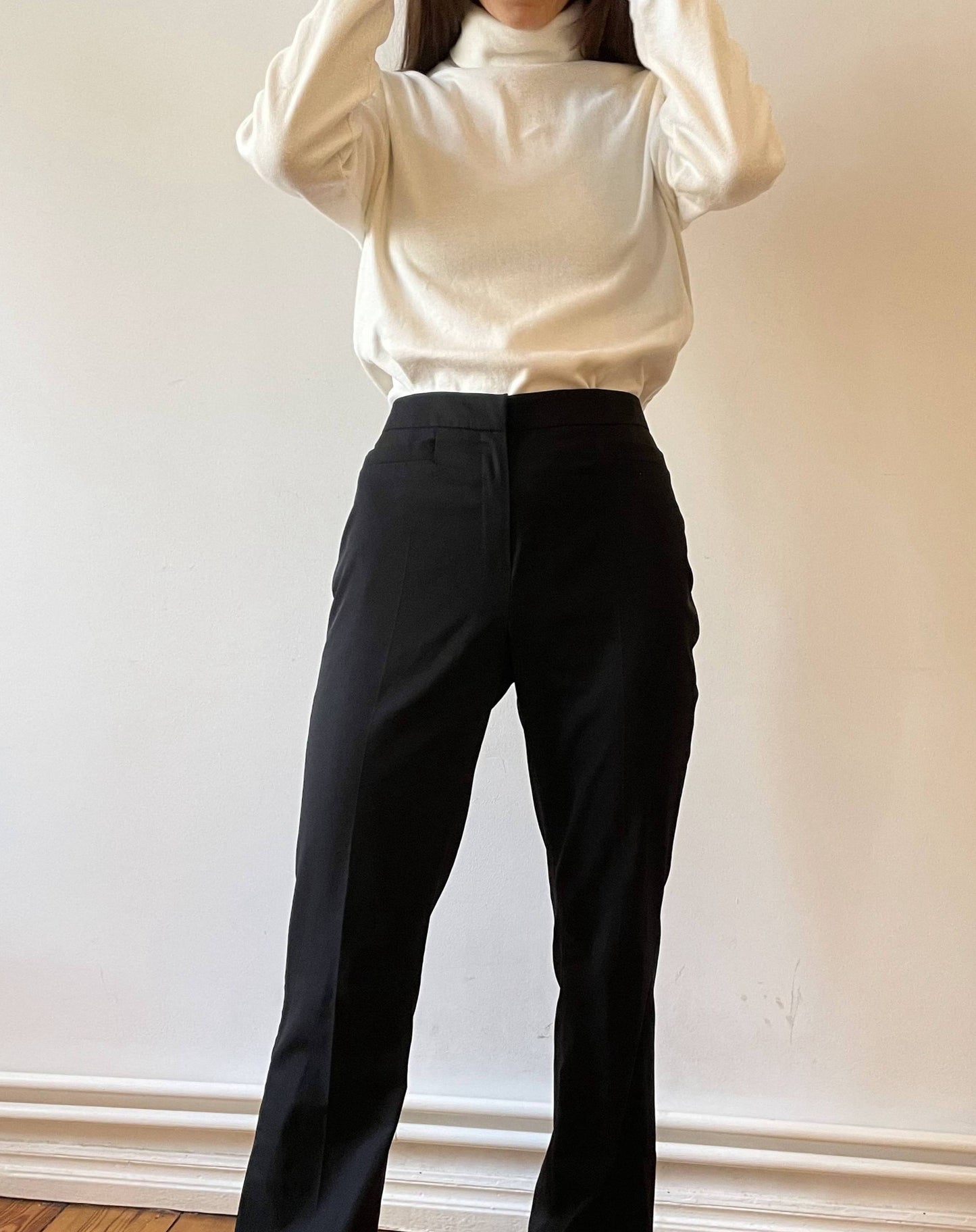 Essential Preloved Cream Cotton Long Sleeved Roll Neck Top Size 8-10