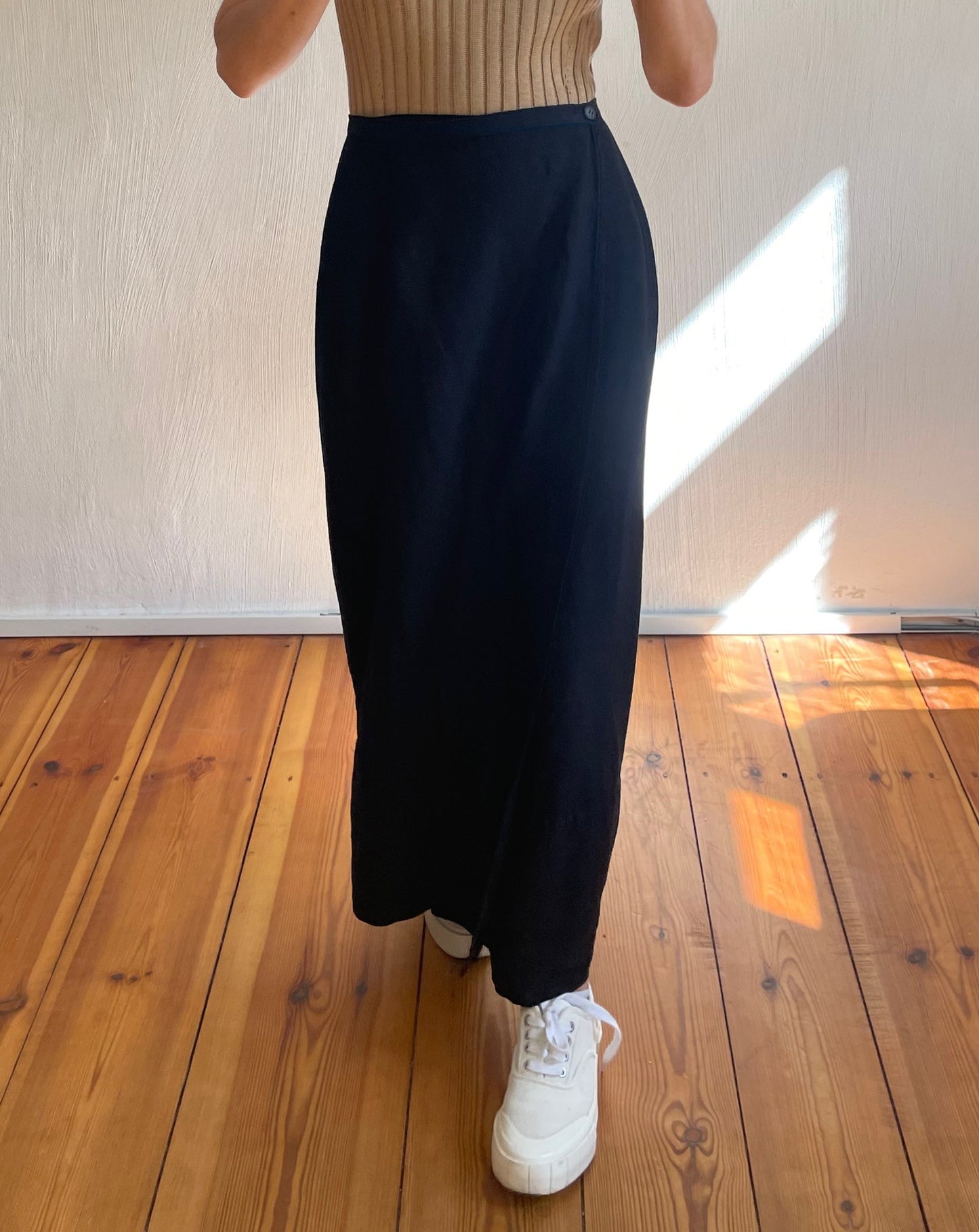 Vintage Black Linen Wrap Skirt Size XS-S Waist 25"