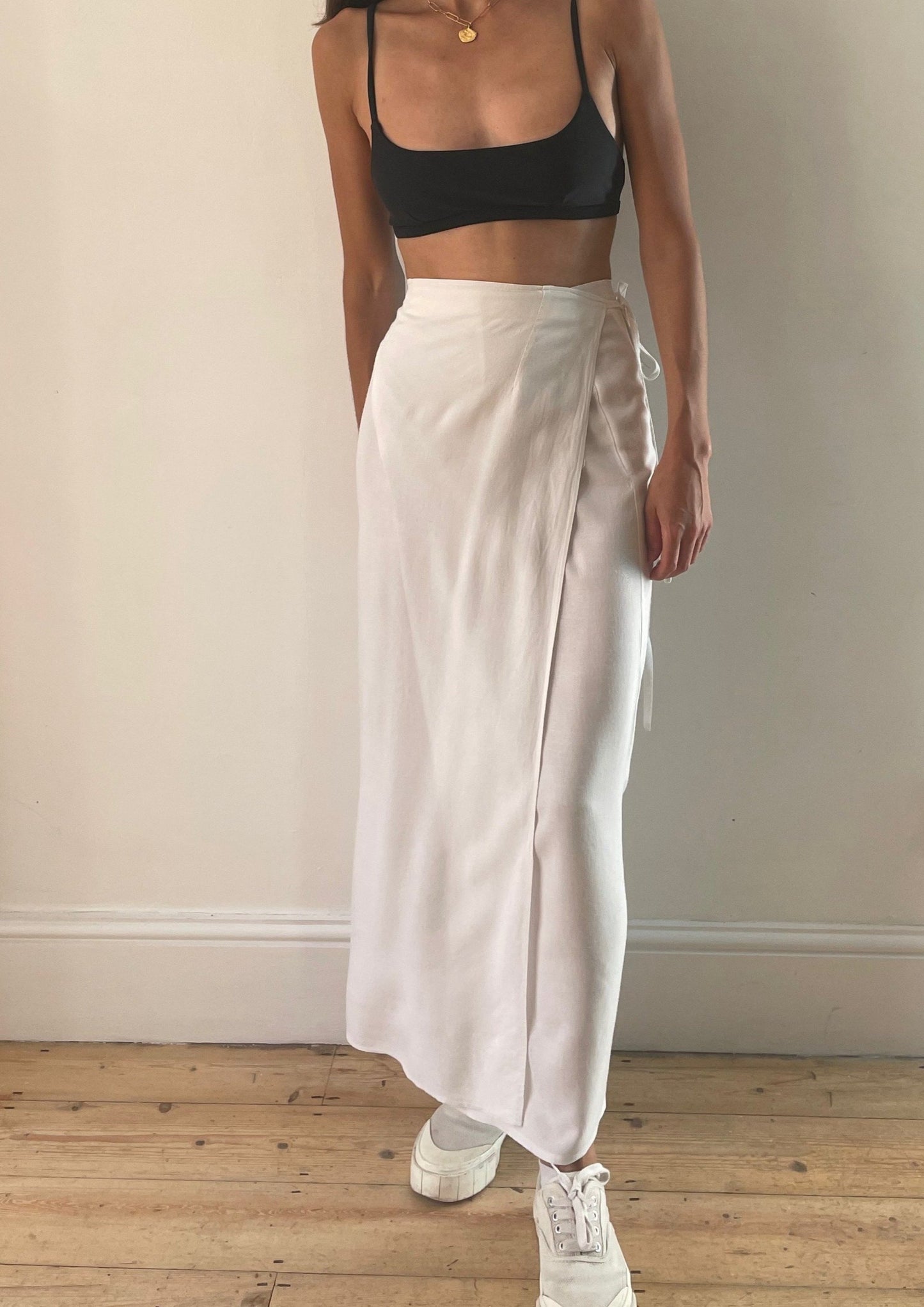 Vintage 90s White Wrap Skirt Size XS-S