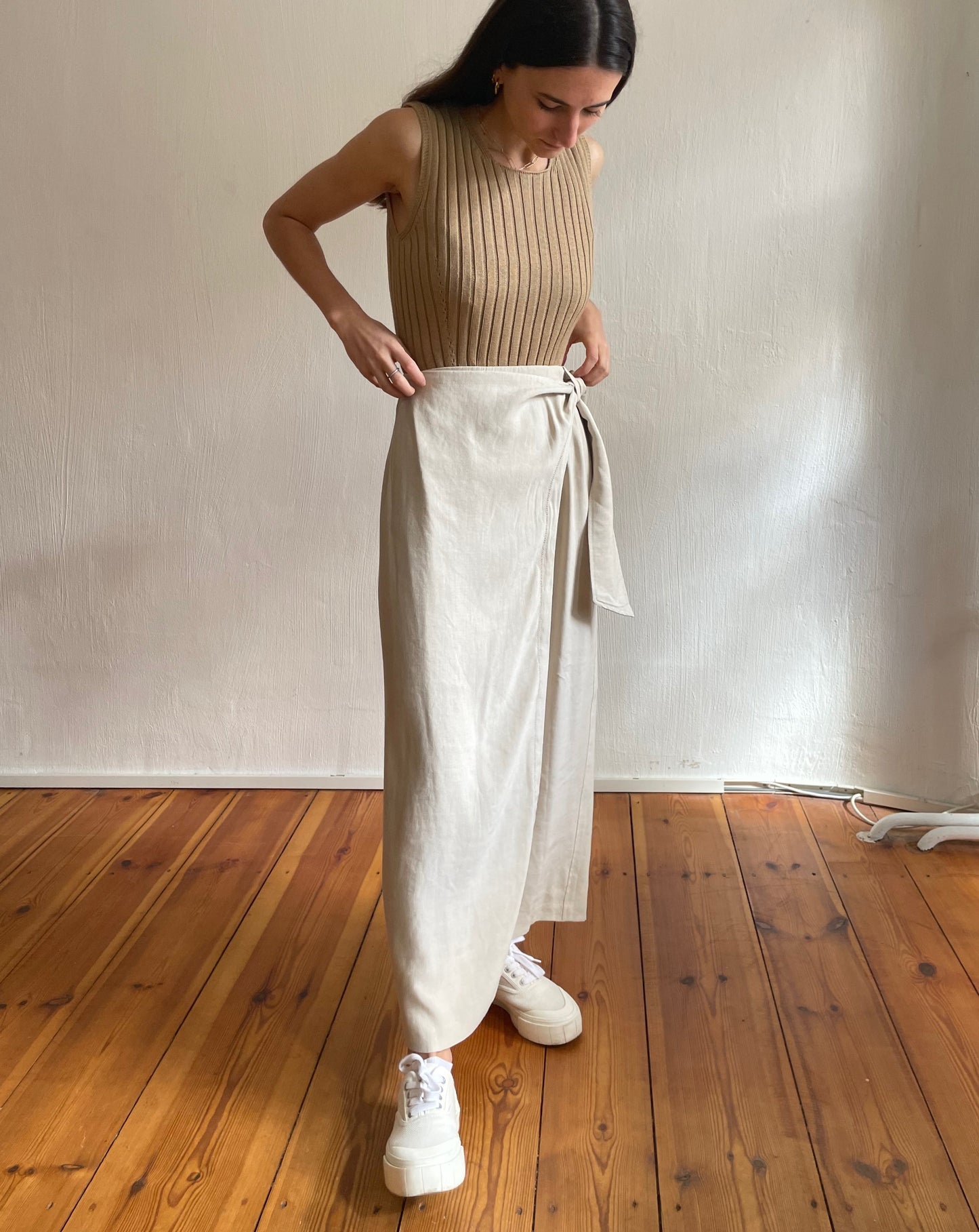 Vintage Cream Wrap Maxi Skirt Size S-M Waist 29"