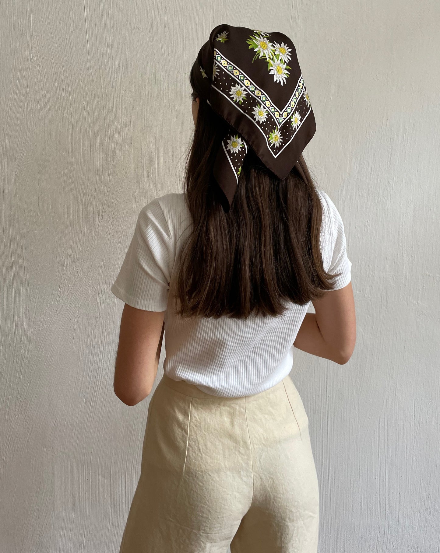 Vintage Daisy Neutral Head Scarf