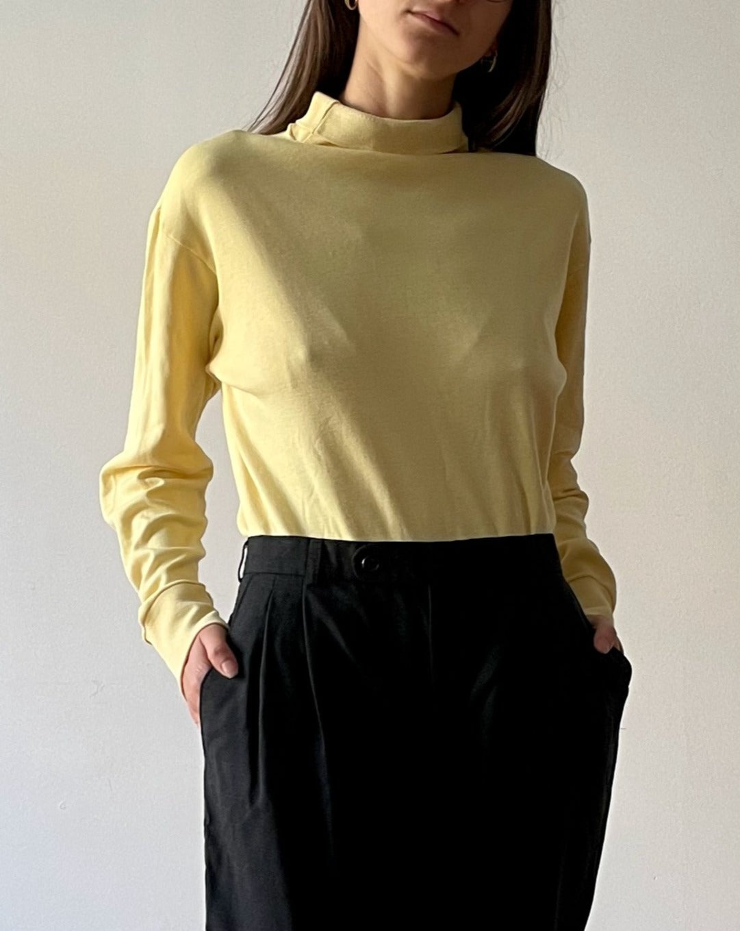 Essential Preloved Yellow Long Sleeved Roll Neck Top Size 10-12