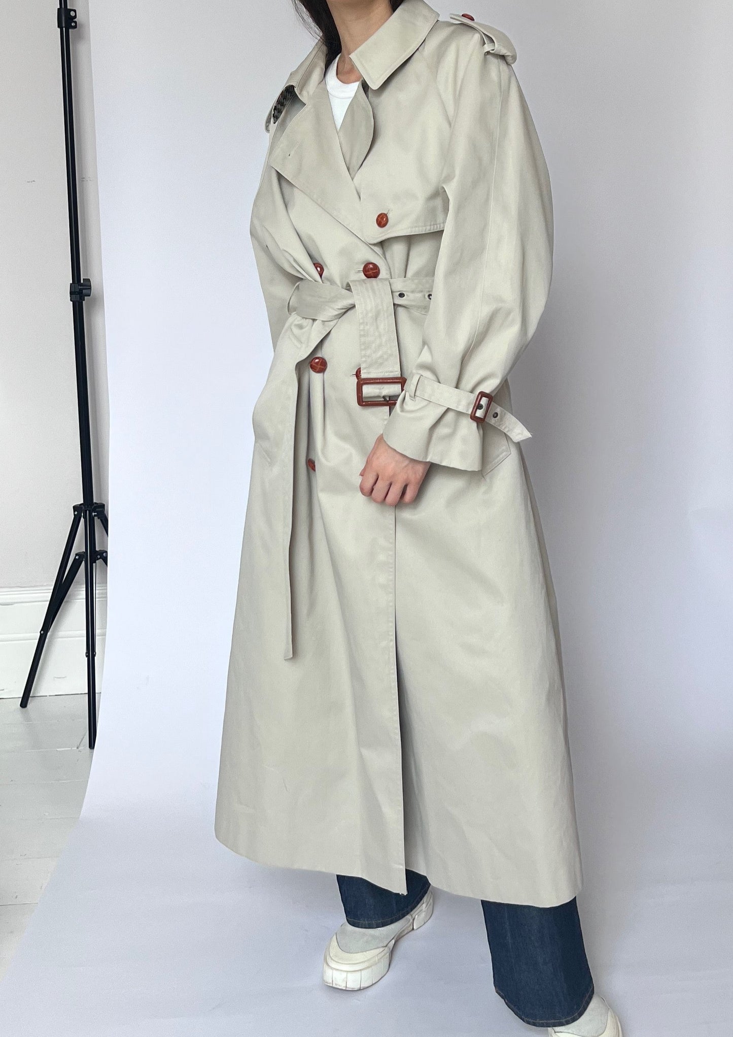 Classic Vintage 70s Cream Trench Coat S/M