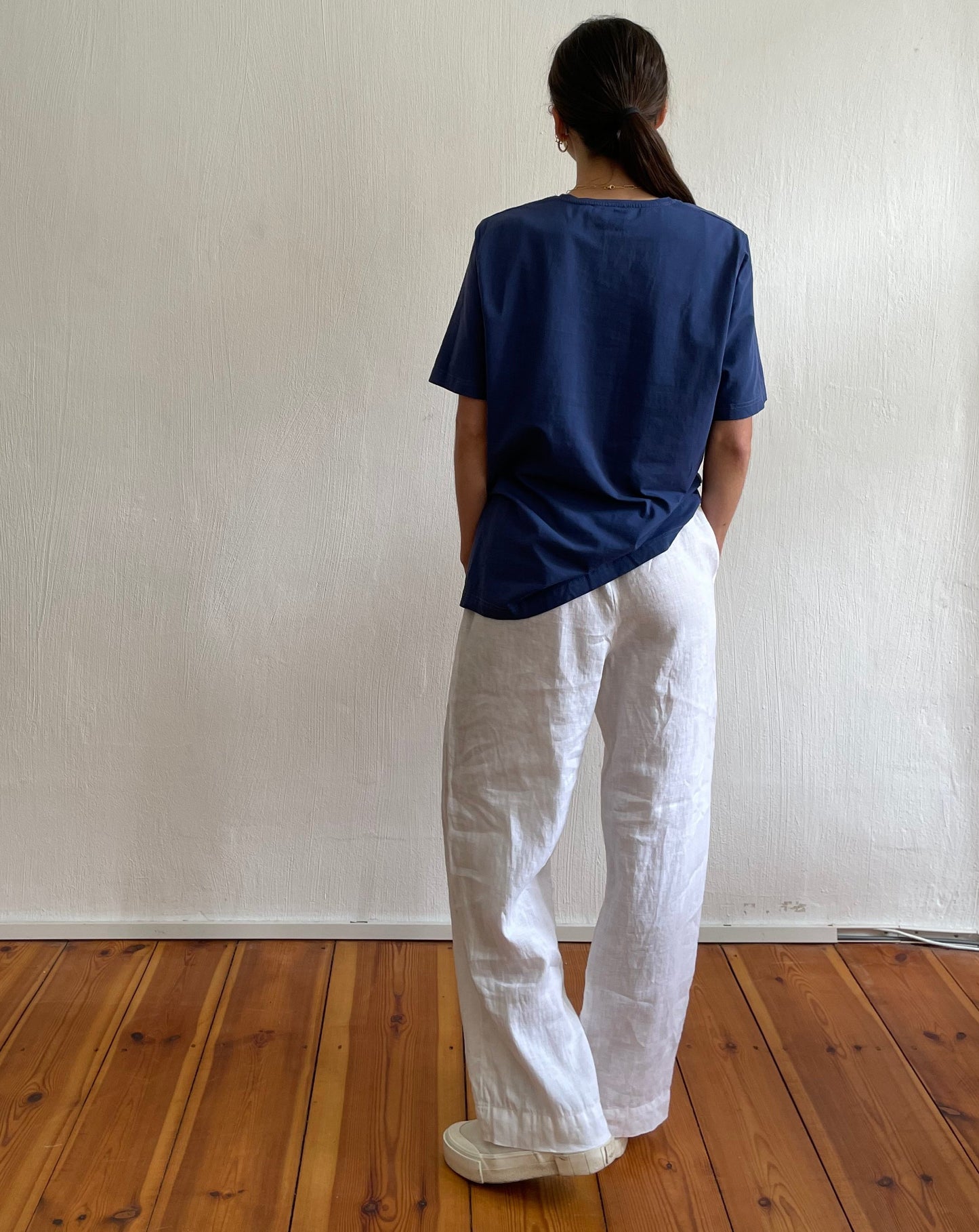 Vintage Minimal Navy Essential Tee Size S-L