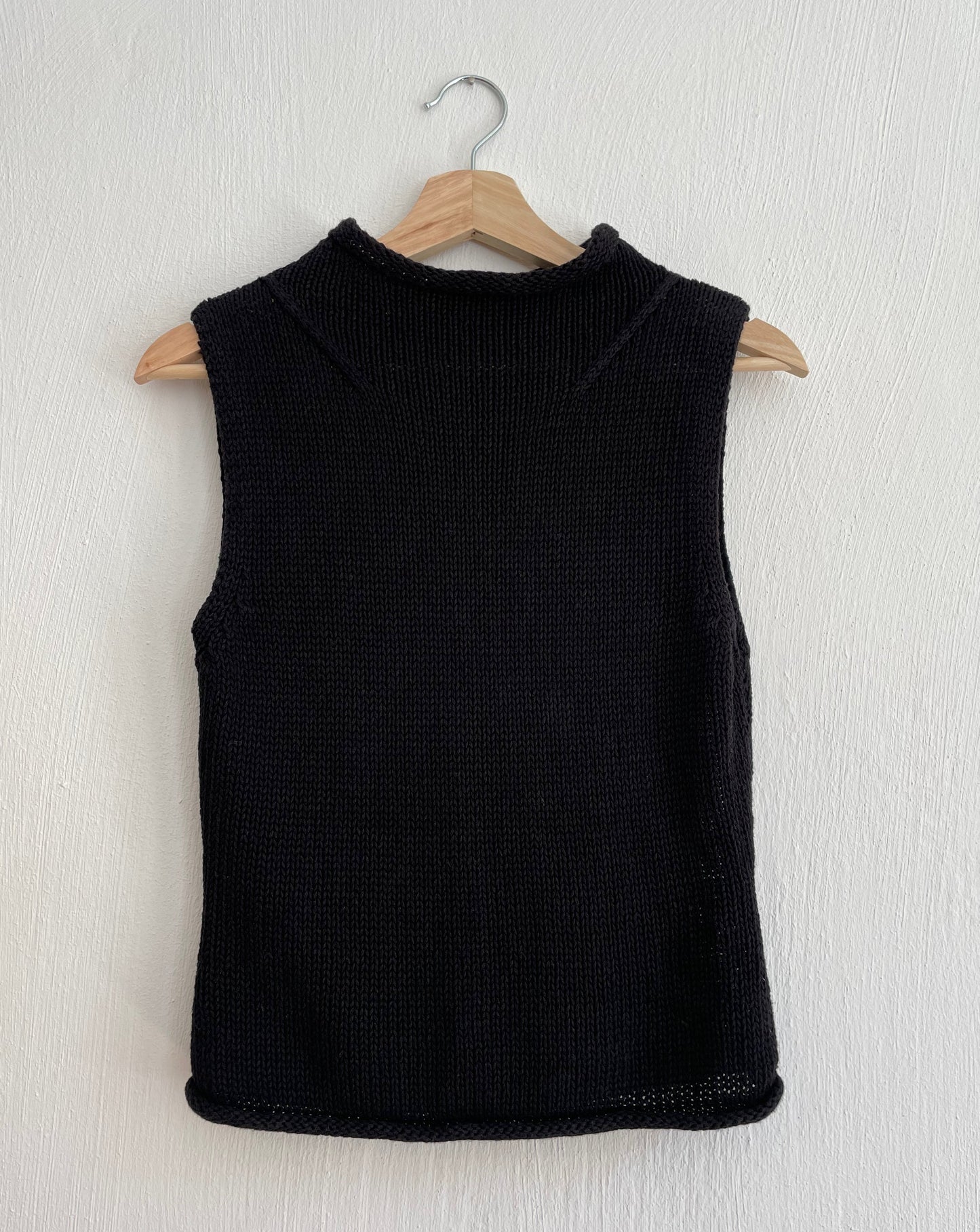 Vintage Minimal Black Ribbed Sleeveless Vest Size XS-S