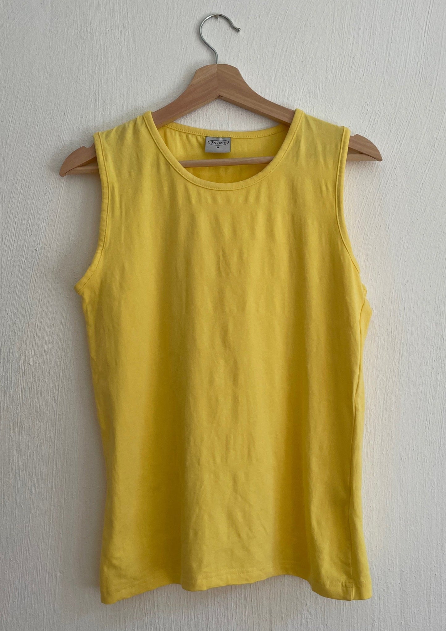 Essential Yellow Tank Size M