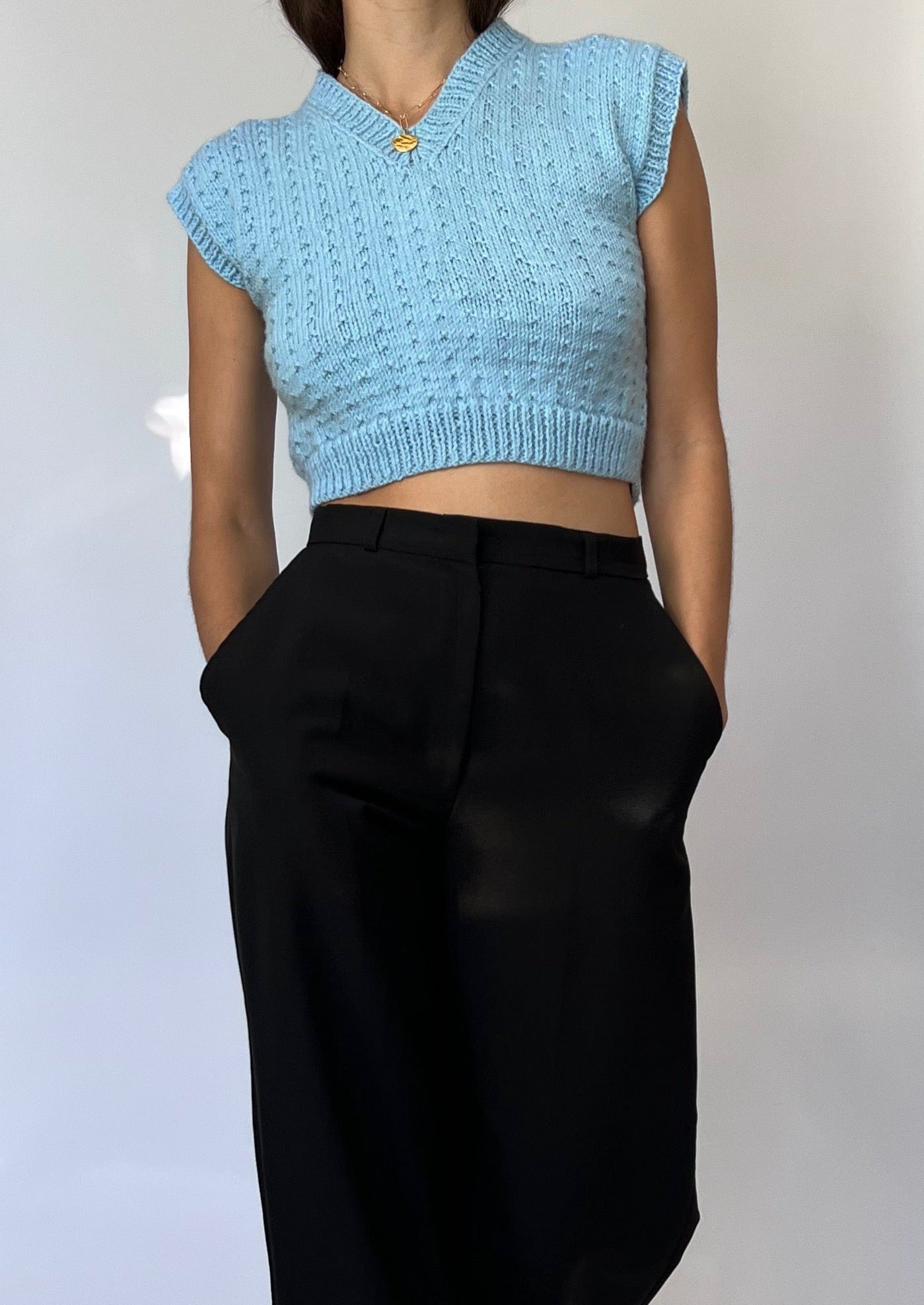 00's Blue Knitted Cropped Vest XS